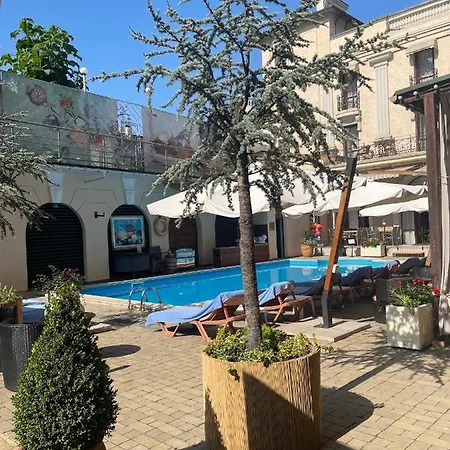 Arcada Apartments-2