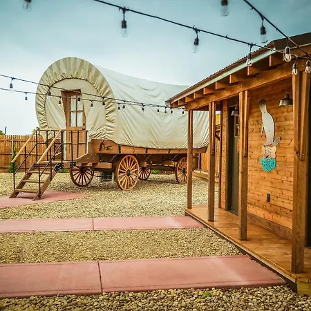 The Big Texan - Cabins And Wagons-2