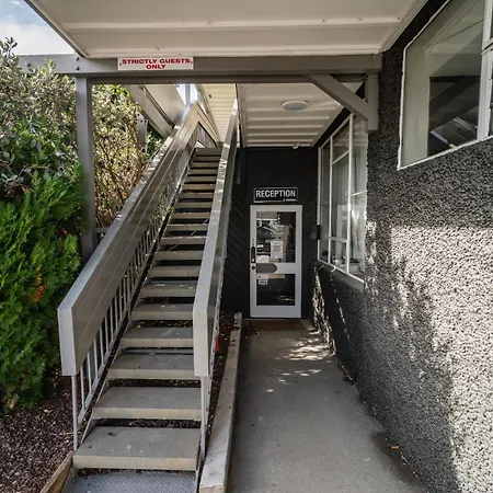 The Hibernian Studio Apartments - 4 Latter Street-2