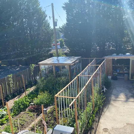 Hudson Homes Bnb-2