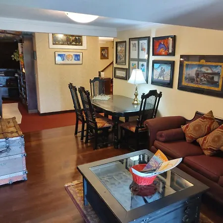 Coeur De Lion Bnb-3