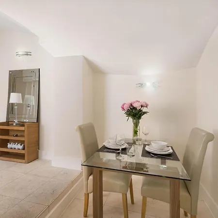 Belgravia Apartments-2