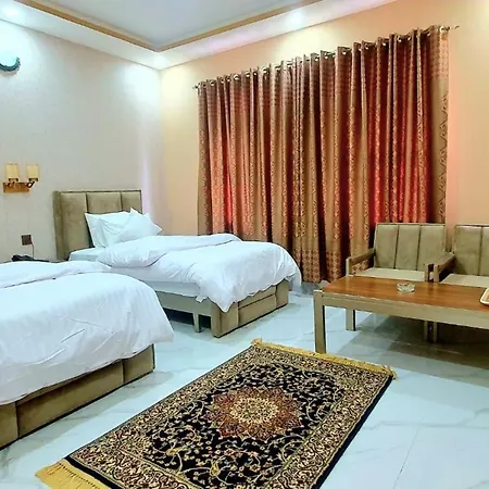 Royal Hotel-2