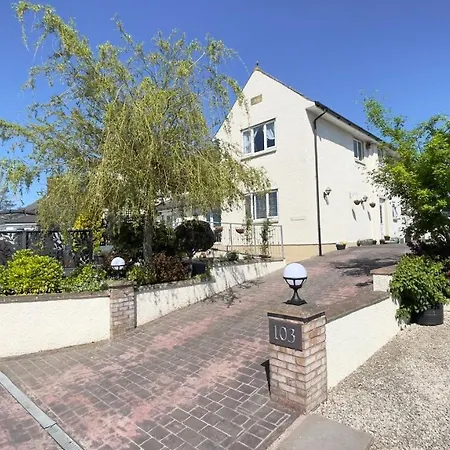 Bojangles Guest House-2