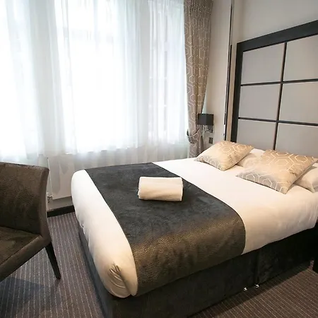 Great St Helen Hotel-3