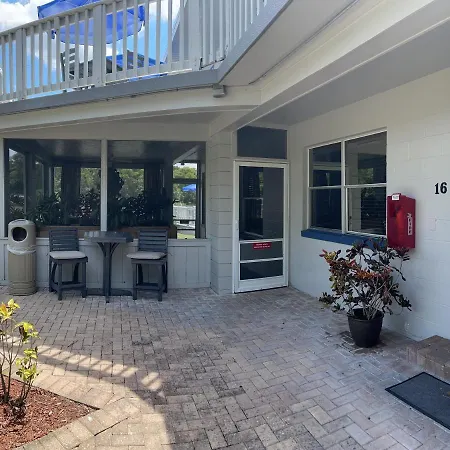 Hontoon Landing Resort & Marina-2