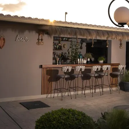 Vice Hotel-2