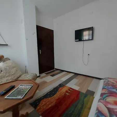 Pandora'S Place-2