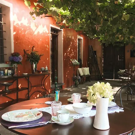 Case Di Sotto, House & Breakfast-3