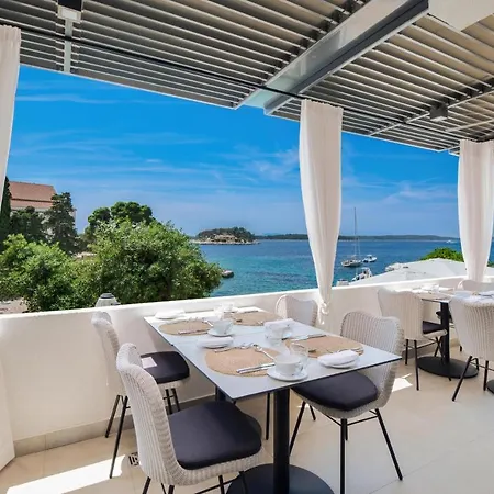 Beach Bay Hvar Hotel-2