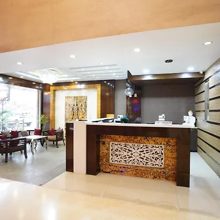 Hotel Floret Inn-3