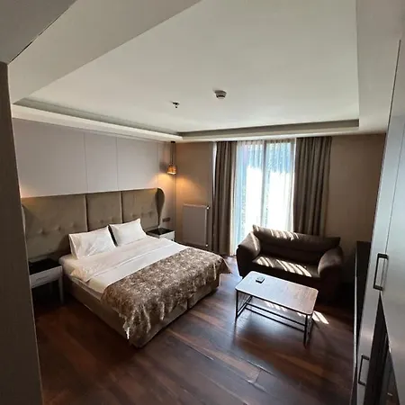 Secret Hotel-3