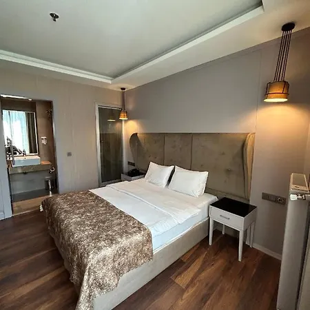 Secret Hotel-3