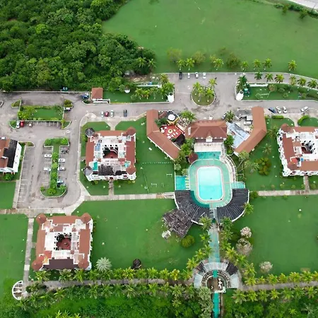 Seacastles By The Beach/Pool-3