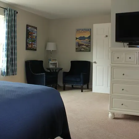 Island Place-3