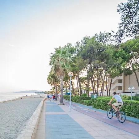 Ona Internacional Apartments-2