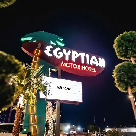 Egyptian Motor Hotel BW Signature Collection-3