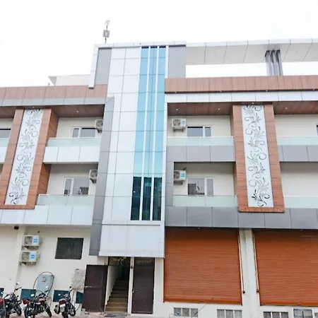 Fabhotel Elegant-2