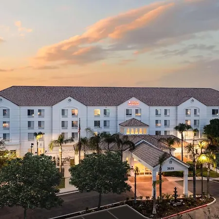 Hilton Garden Inn Bakersfield-2
