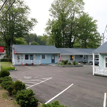 Brookside Inn & Cottages-2