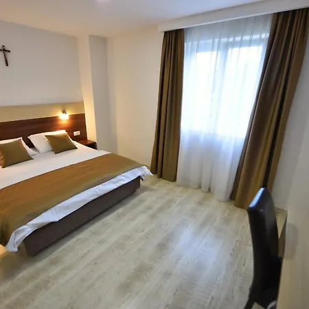 Hotel Notre Dame-3