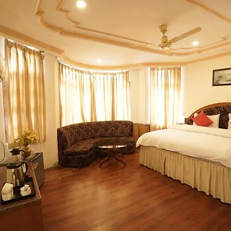 Royal Palace Resort Bhagsunag-3