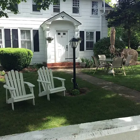 Historic White Blossom House-2