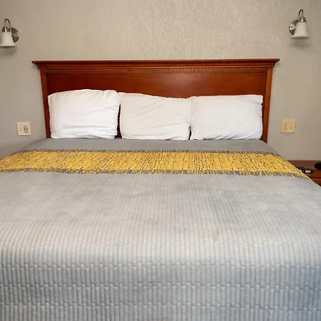 Riverside Inn And Suites-2