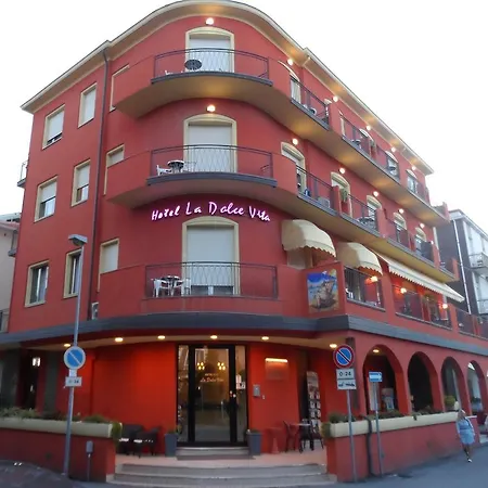 Hotel La Dolce Vita-3