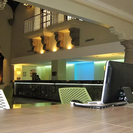 Holiday Inn Guadalajara Expo Plaza del Sol, an IHG Hotel-2
