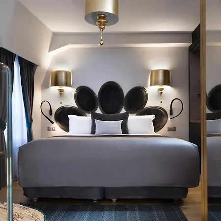 Hotel Lumen Paris Louvre-3