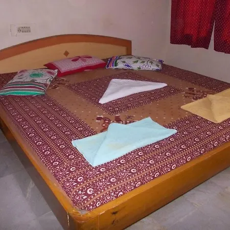 Rishaan Guest House-2