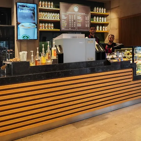 Ramada Plaza By Wyndham Istanbul City Center (Adults Only)-2