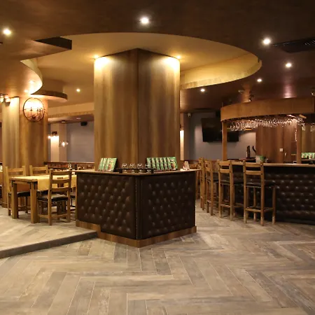 Hotel Golden Tulip Varna-3