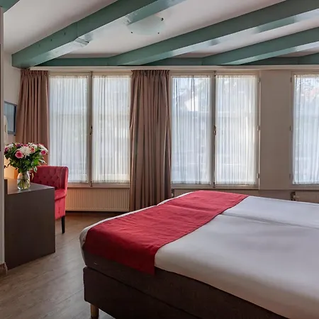 Avenue Hotel-2