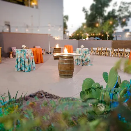 Crowne Plaza Phoenix Airport - Phx By Ihg-3