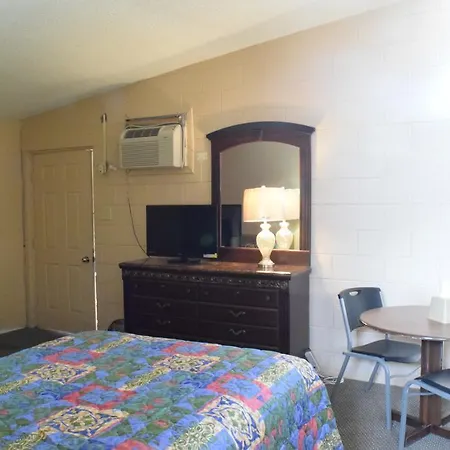 Imperial Motel-3