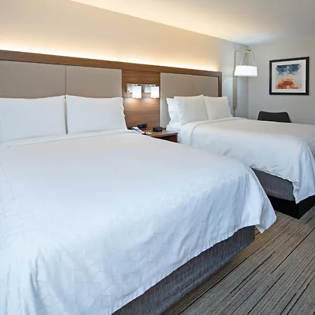 Holiday Inn Express & Suites Seattle-Sea-Tac Airport By Ihg-3