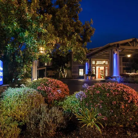 Holiday Inn Express & Suites Carpinteria By Ihg-3