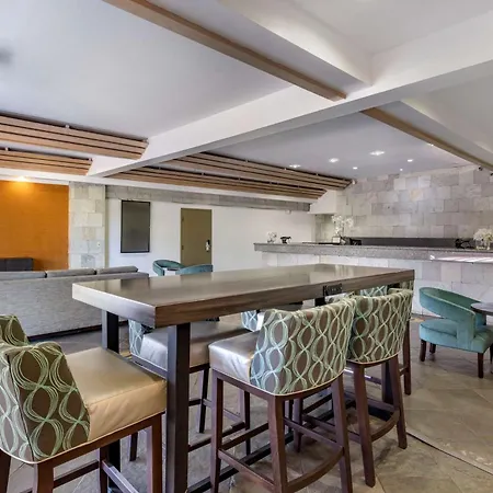 The Encinitan Hotel & Suites-2
