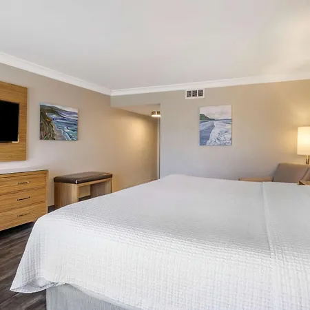 The Encinitan Hotel & Suites-3