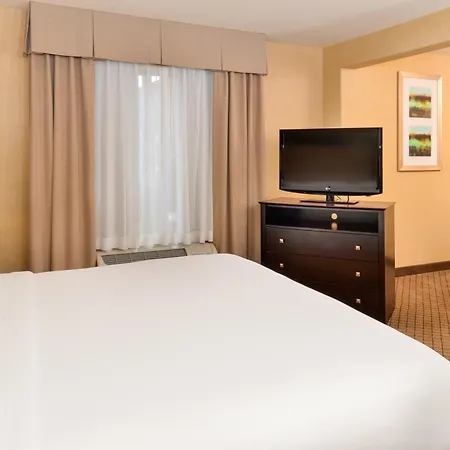 Holiday Inn Express Woodland By Ihg-3