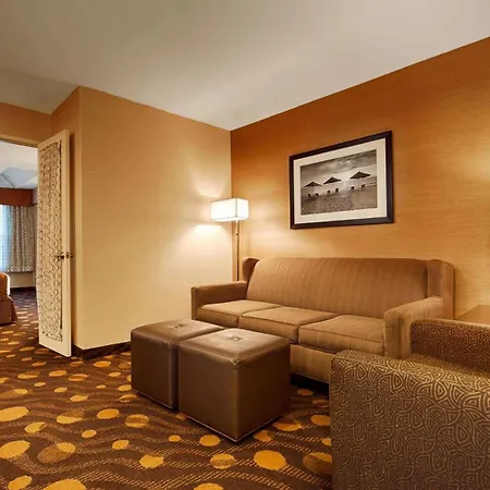 Best Western Plus Suites Hotel Coronado Island-2