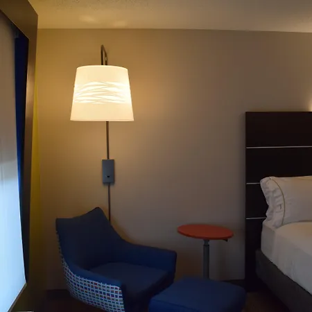 Holiday Inn Express & Suites Sparta-3