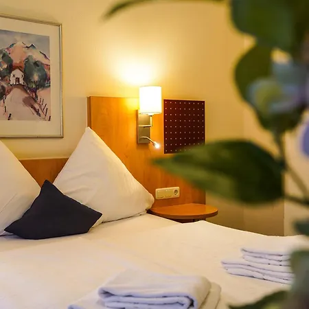 Hotel Scala Frankfurt City Centre-2