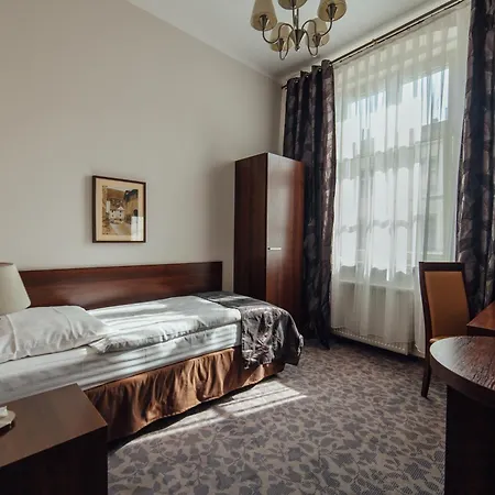 Hotel Rezydent-2