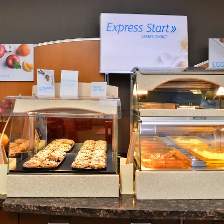 Holiday Inn Express Edmonton North By Ihg-3
