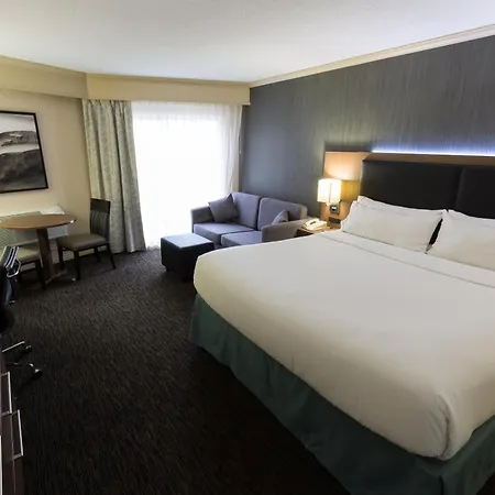 Holiday Inn Express Edmonton Downtown By Ihg-3