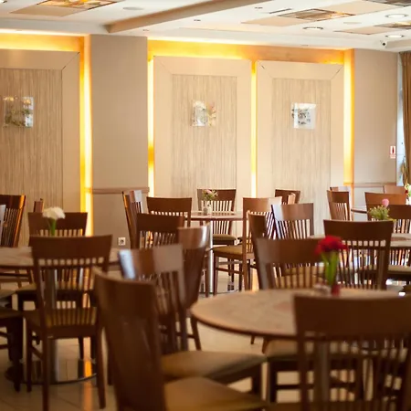 Crystal City Hotel-2