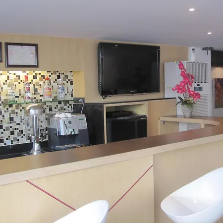 Paradiso Boutique Suites-3